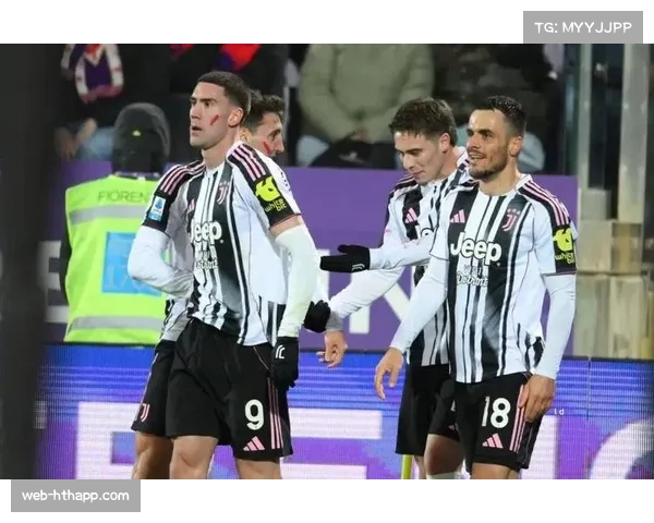 尤文图斯球迷客场高歌,比萨主场气氛火爆